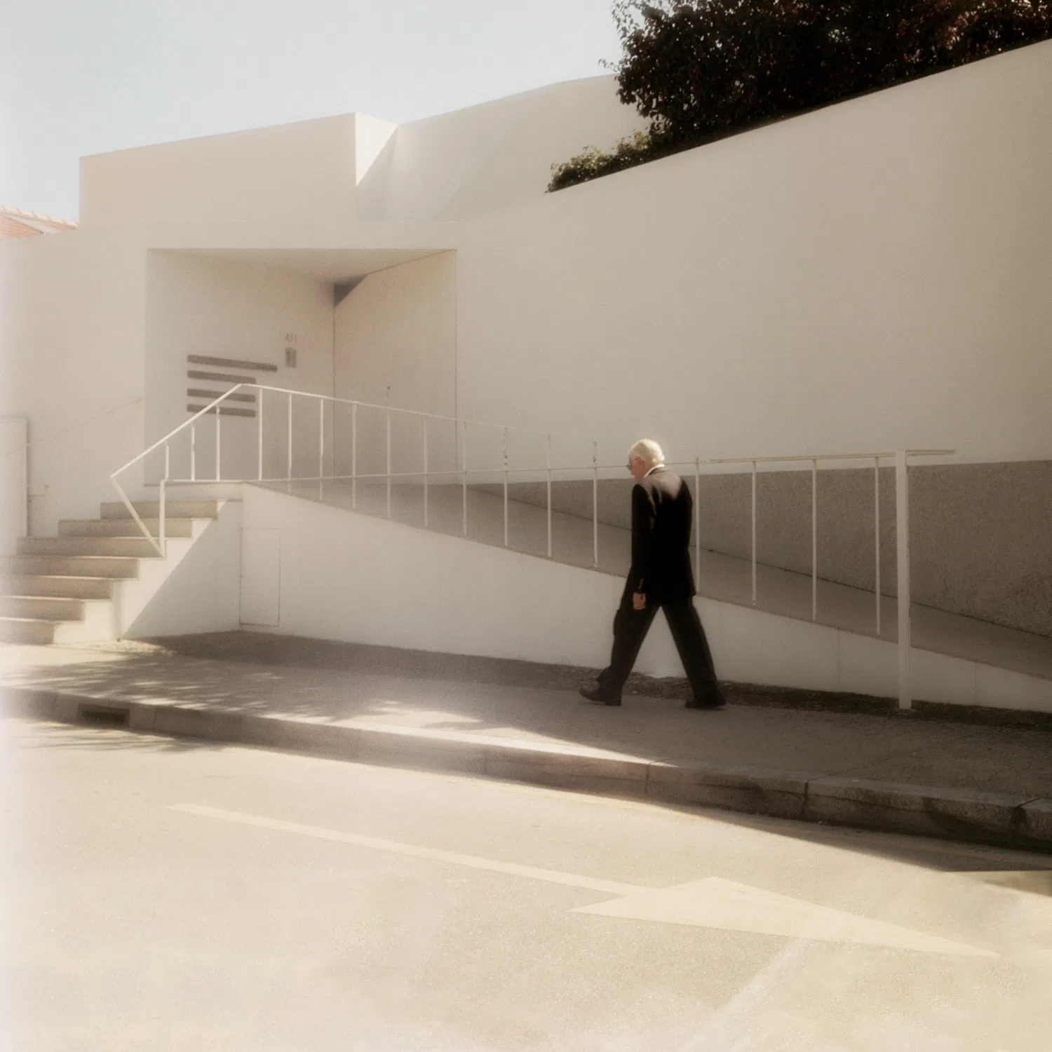 CONTEMPORARY