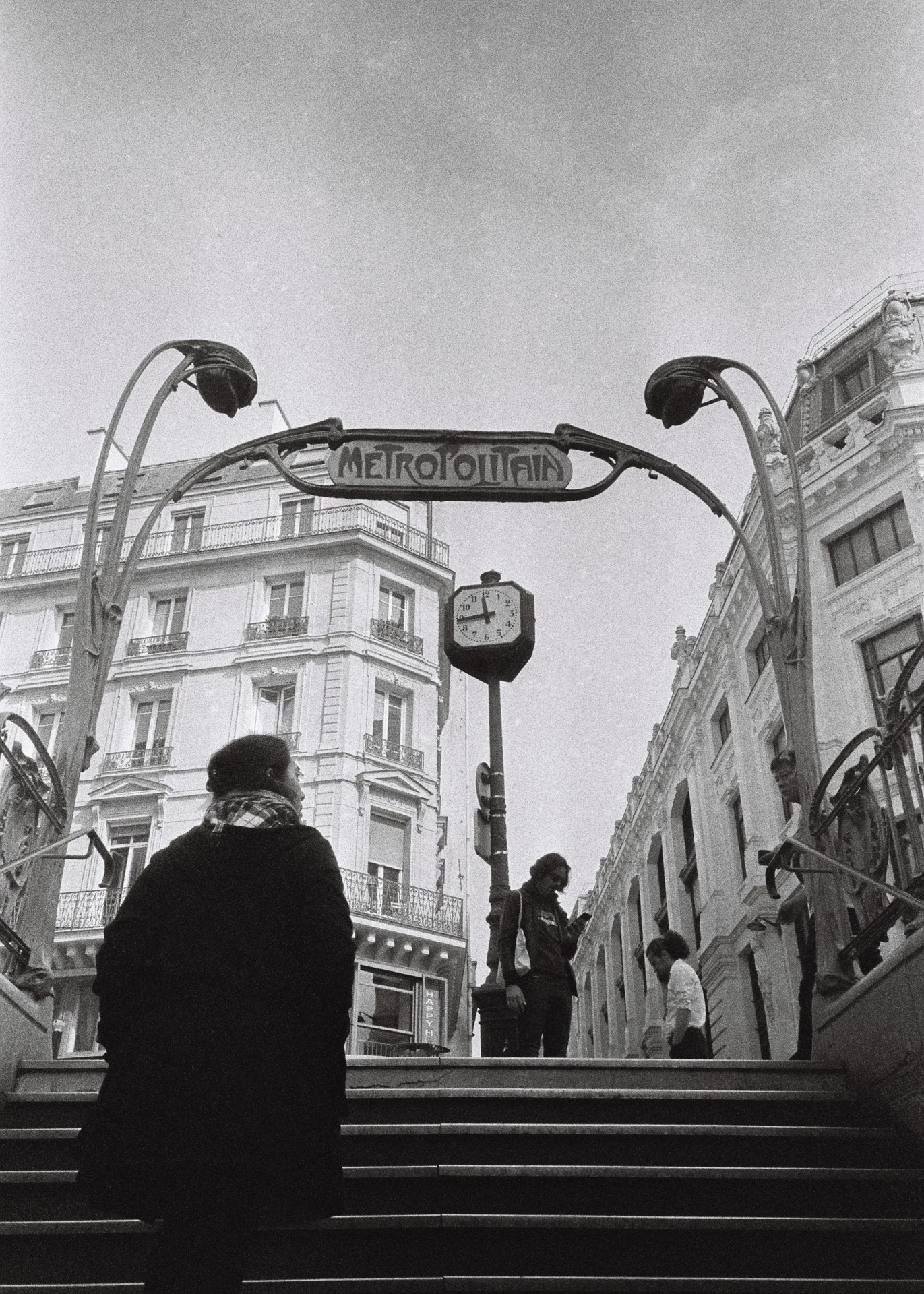 METROPOLITAIN